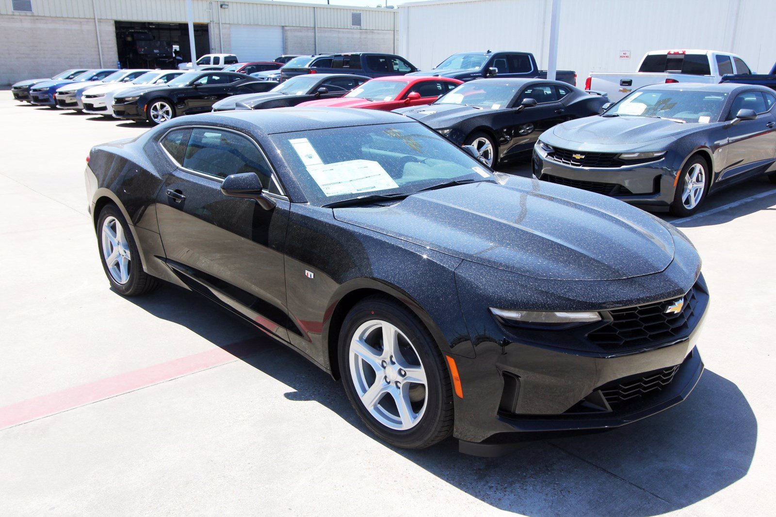 New 2020 Chevrolet Camaro 1LT 2dr Car in Humble #02061019 | Robbins ...