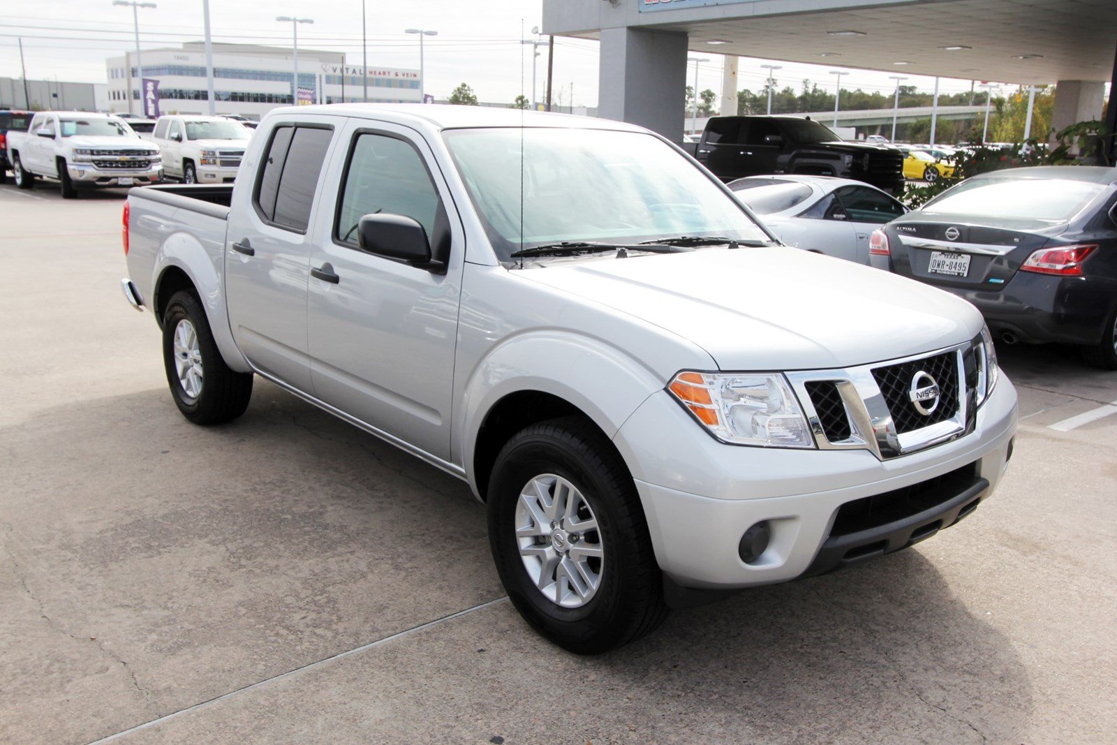 nissan frontier short bed mattress