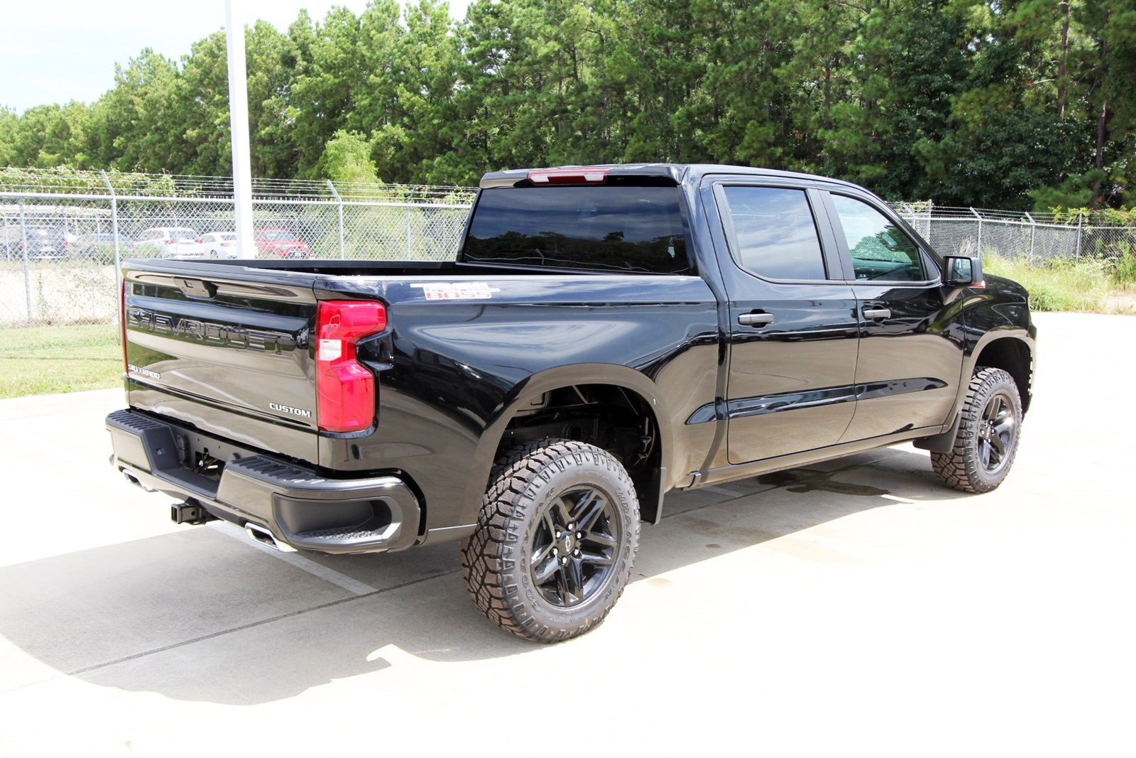 New 2020 Chevrolet Silverado 1500 Custom Trail Boss Crew Cab Pickup in ...