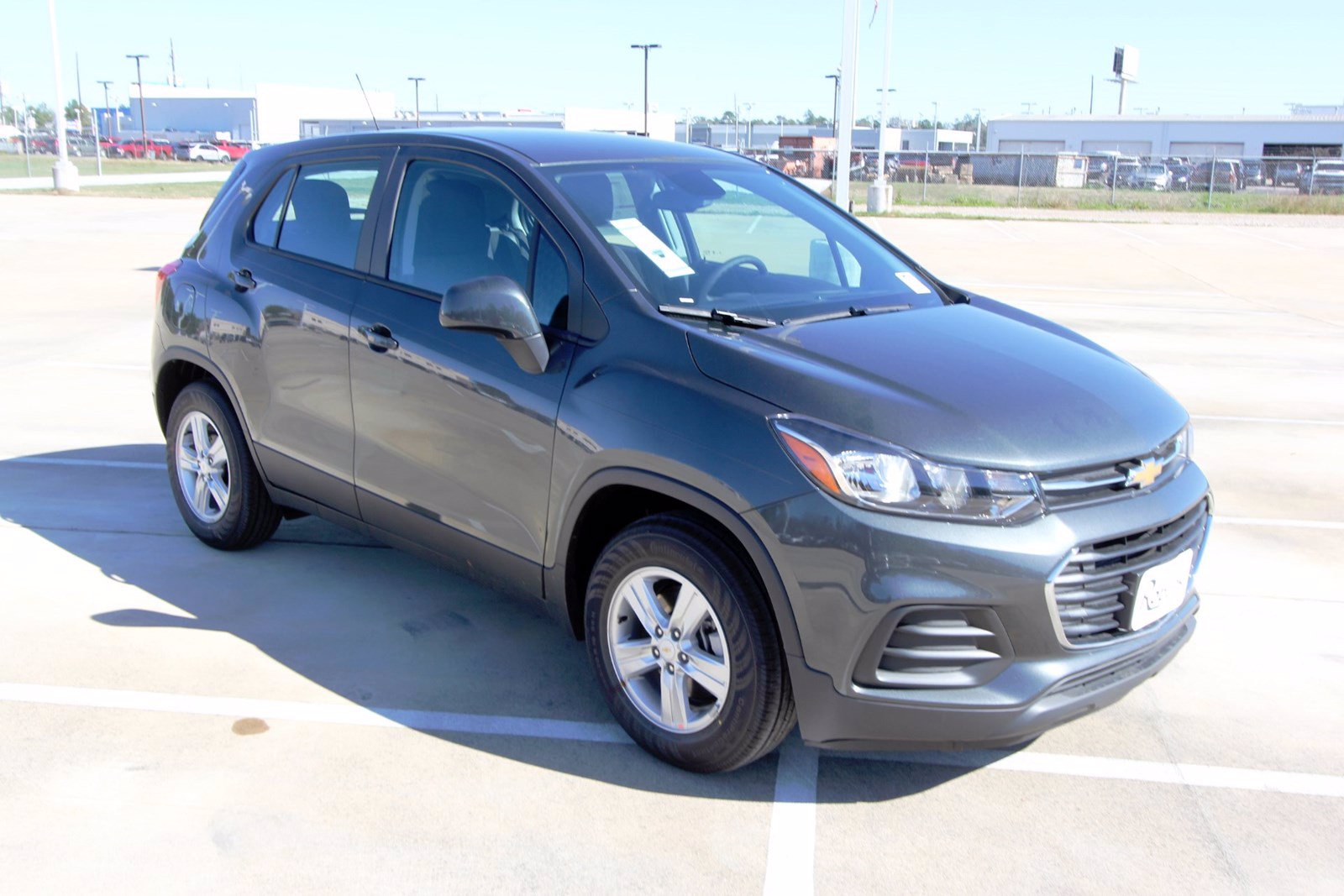 new-2020-chevrolet-trax-ls-sport-utility-in-humble-02060648-robbins